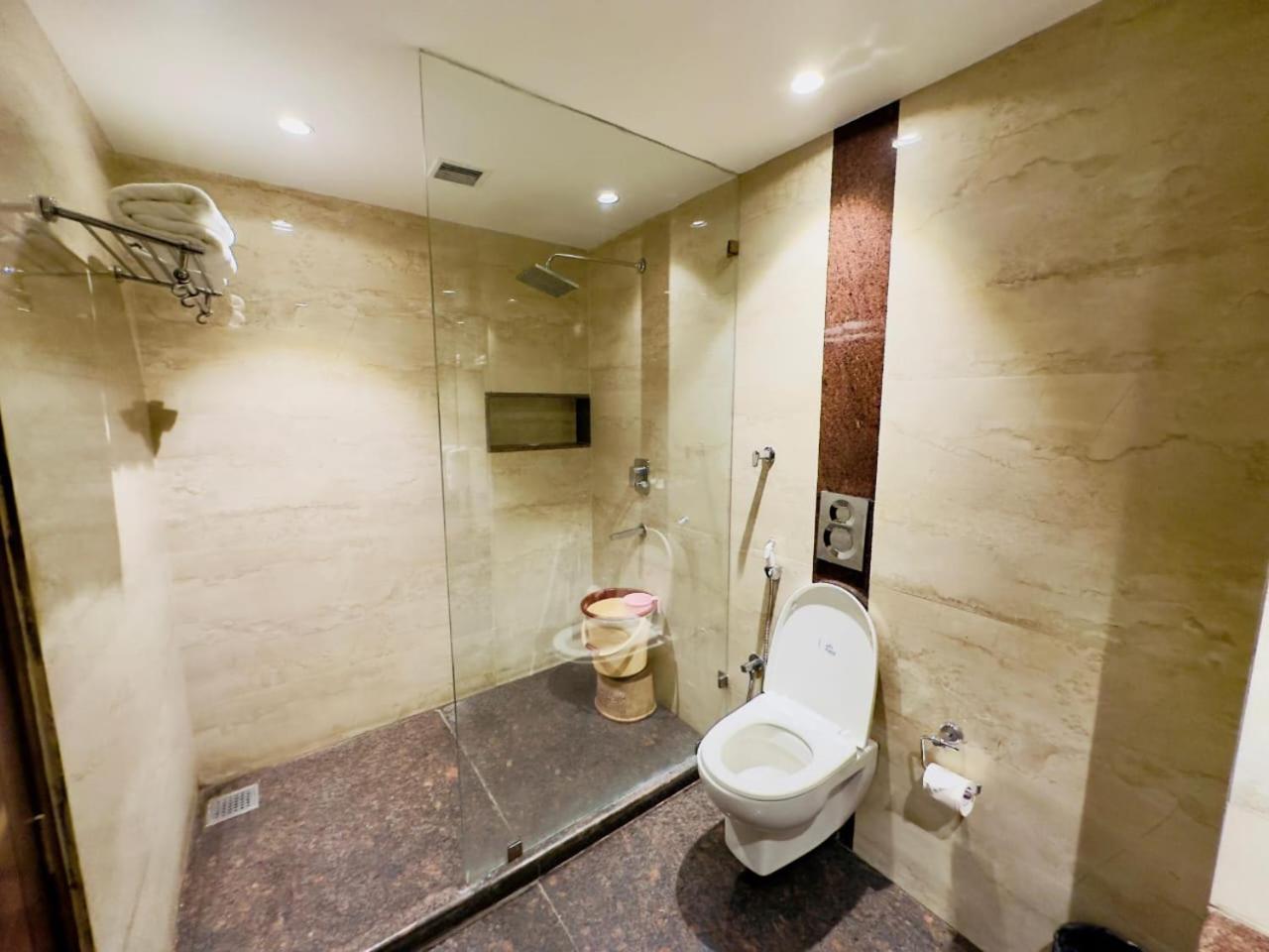 Hotel Vintage Zirakpur Chandigarh Панчкула Экстерьер фото