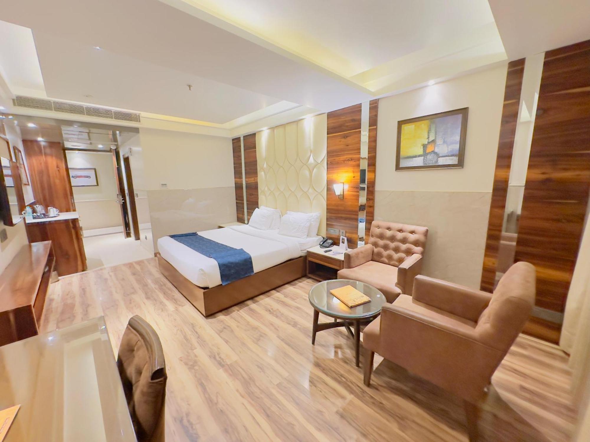 Hotel Vintage Zirakpur Chandigarh Панчкула Экстерьер фото
