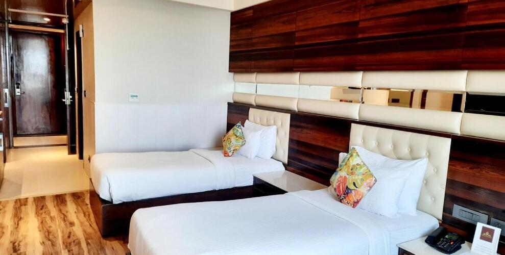 Hotel Vintage Zirakpur Chandigarh Панчкула Экстерьер фото