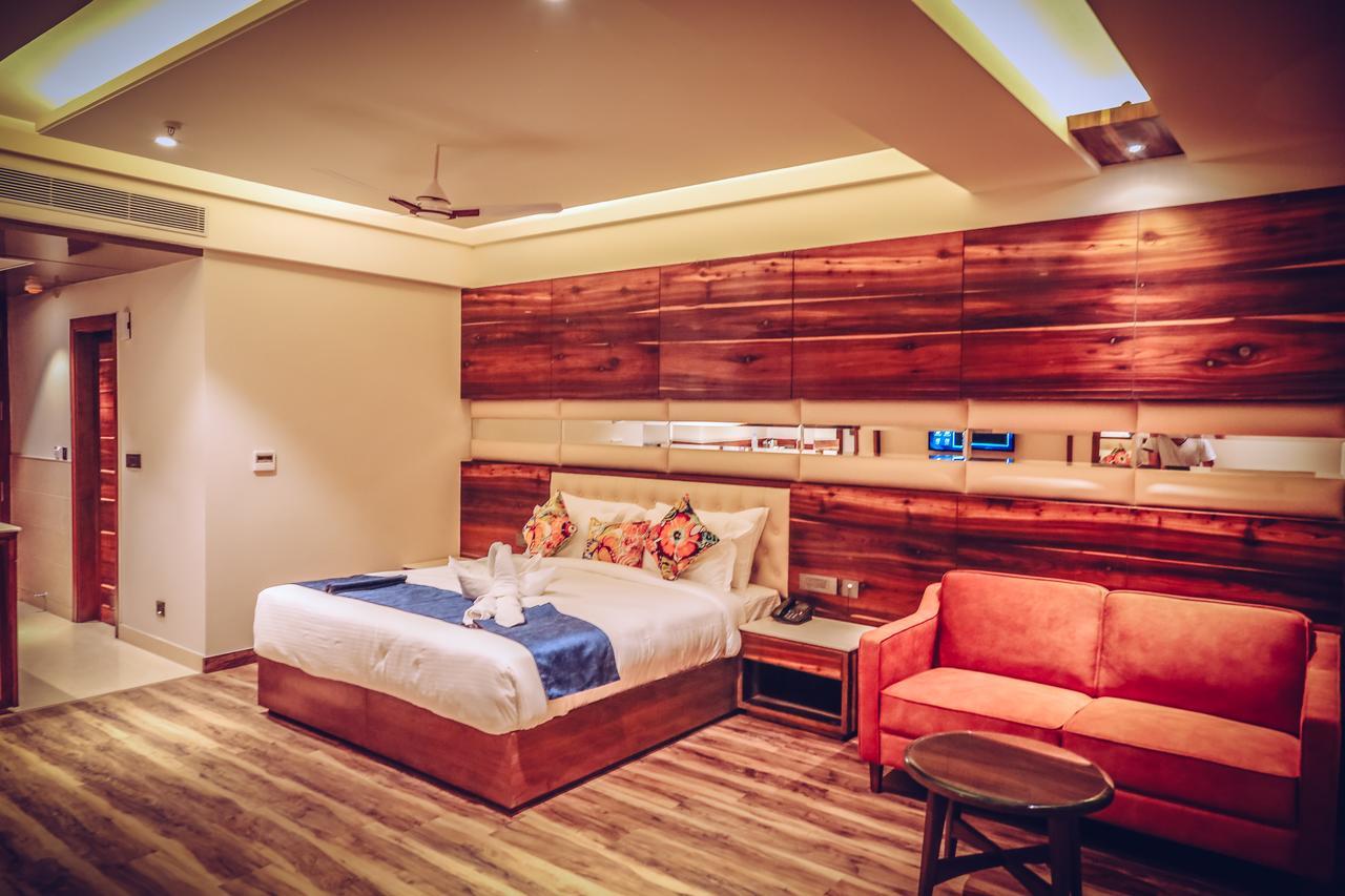 Hotel Vintage Zirakpur Chandigarh Панчкула Экстерьер фото